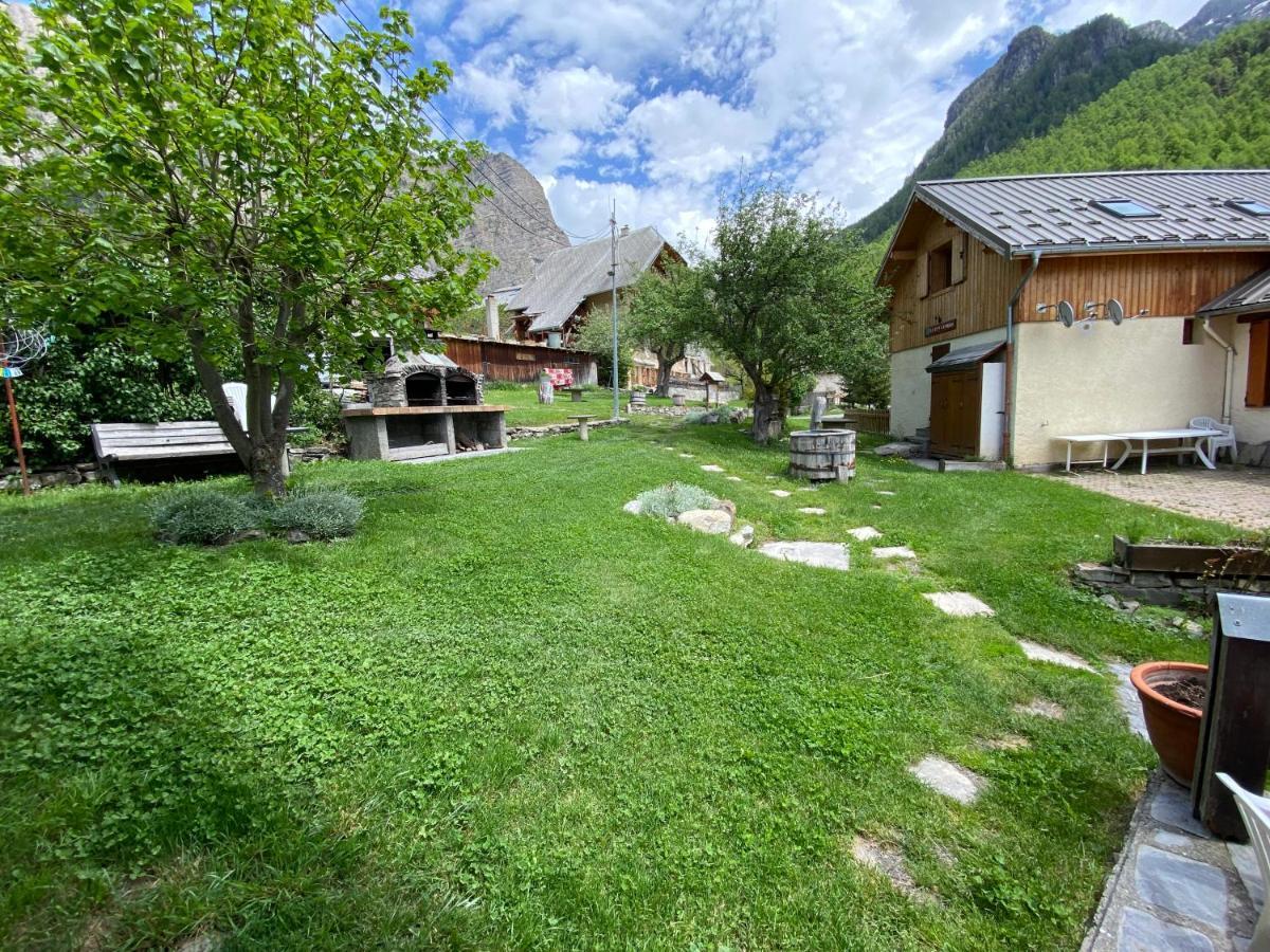 L Alpin Bel Appartement Avec Terrasse Dans Vieille Ferme De Montagne Renovee レ・ゾル エクステリア 写真