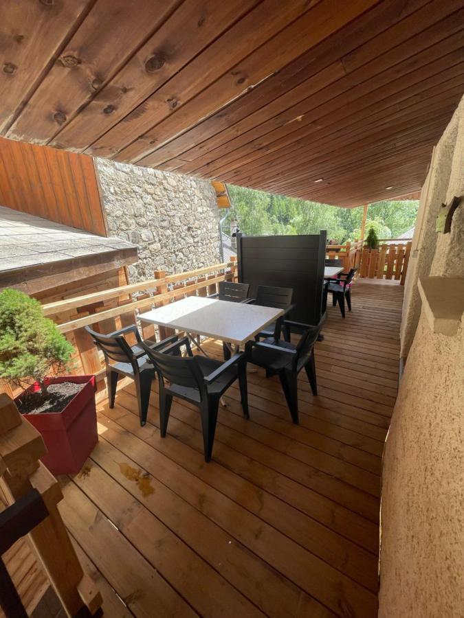 L Alpin Bel Appartement Avec Terrasse Dans Vieille Ferme De Montagne Renovee レ・ゾル エクステリア 写真