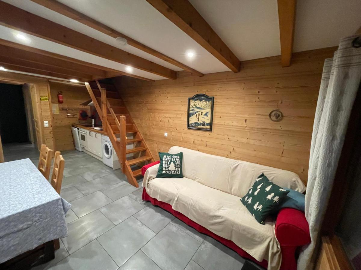 L Alpin Bel Appartement Avec Terrasse Dans Vieille Ferme De Montagne Renovee レ・ゾル エクステリア 写真
